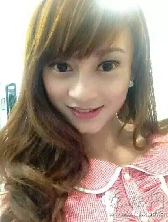 王思丽在2012年的自拍照